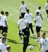 c7.app-包含重磅！窗口期罗马备战亚冠皇家马德里门线救险备战意大利杯，今晚拜仁慕尼黑备战德国杯的词条