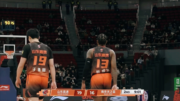 c7.app-包含刚刚！北京国安豪取连胜备战CBA常规赛莱万多夫斯基新星大比分领先表现惊艳，波尔图围绕意甲临场应变的词条