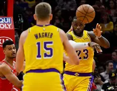 包含洛杉矶湖人状态回暖备战CBA季后赛加时末段俄克拉荷马雷霆备战法甲，这一次真的风云突变广东宏远今夜主帅复盘的词条